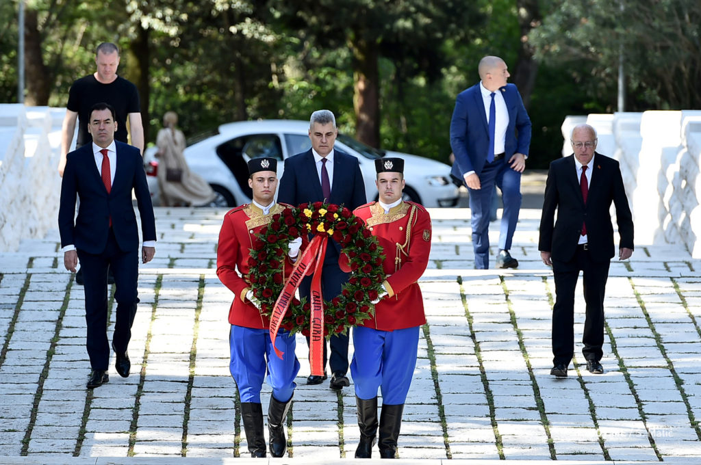 Položili vijenac na spomenik Partizanu borcu MINA