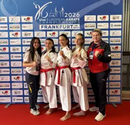 Ženski kata tim; Foto: KSCG