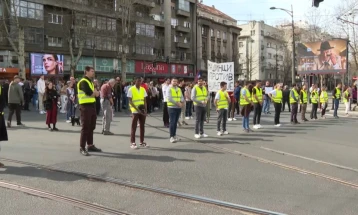 Studenti iz različitih krajeva Srbije u protestnom maršu ka Beogradu 