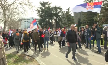 Počela okupljanja građana u Beogradu pred protest
