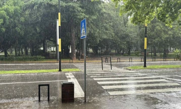 Sjutra oblačno sa kišom