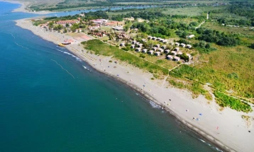 Protest na Maloj plaži