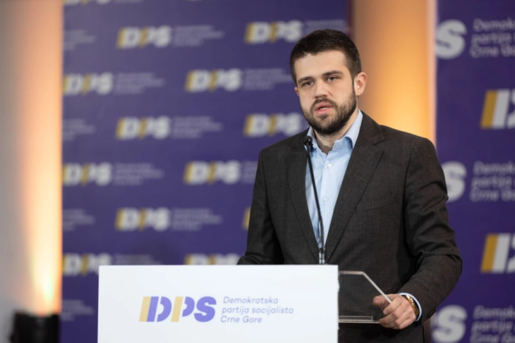 Nikolić: Ostavka Radović jedini racionalni potez
