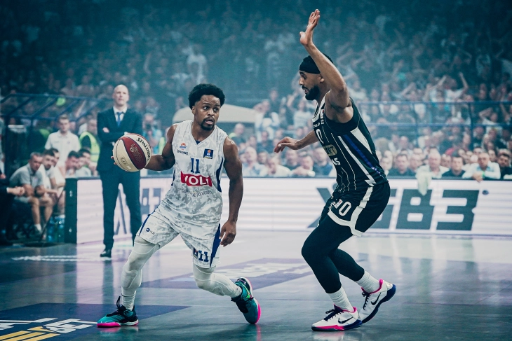 Budućnost nemoćna u Areni, Partizan novi šampion