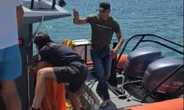 UPSUL: Evakuisan muškarac sa nepristupačne plaže kod Sutomora