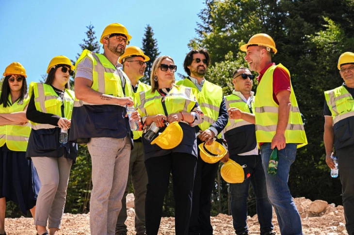 Support for all projects that create jobs 