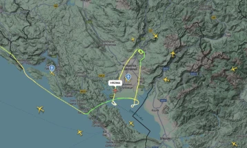 Hrvatski kanader gasi požar na teritoriji Kuča
