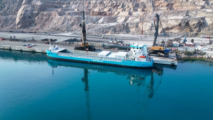 Mobile port crane delivered to Port of Bar 