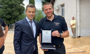 Zahvalnice za vođe timova austrijskih i švajcarskih vatrogasaca