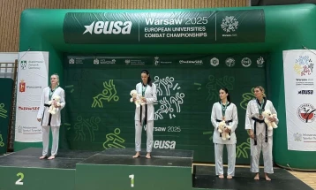 Bronzana medalja Andrei Komatini