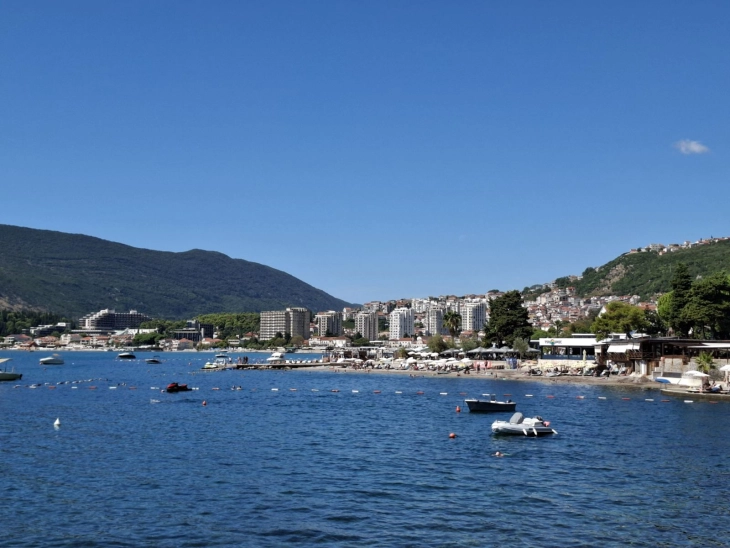 Sjutra promjenljivo oblačno sa sunčanim intervalima, do 29 stepeni