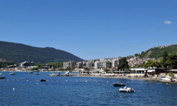 Sjutra promjenljivo oblačno sa sunčanim intervalima, do 29 stepeni