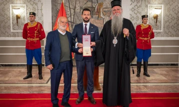 Milatovic posthumously awards Amfilohije the Order of the Montenegrin Grand Star