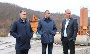 Asphalt plant in Busnjani operating at full capacity