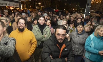 Održan protest Sindikalne organizacije Budvanske rivijere za očuvanje Slovenske plaže