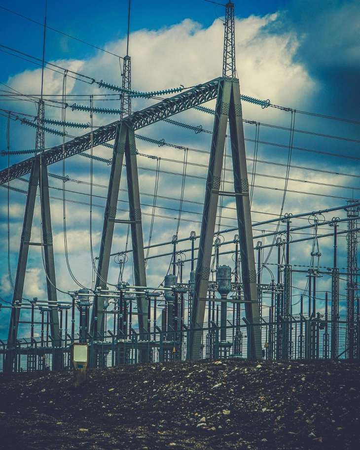 Ukrajina: Stotine hiljada ljudi bez struje poslije napada Rusije na električnu mrežu
