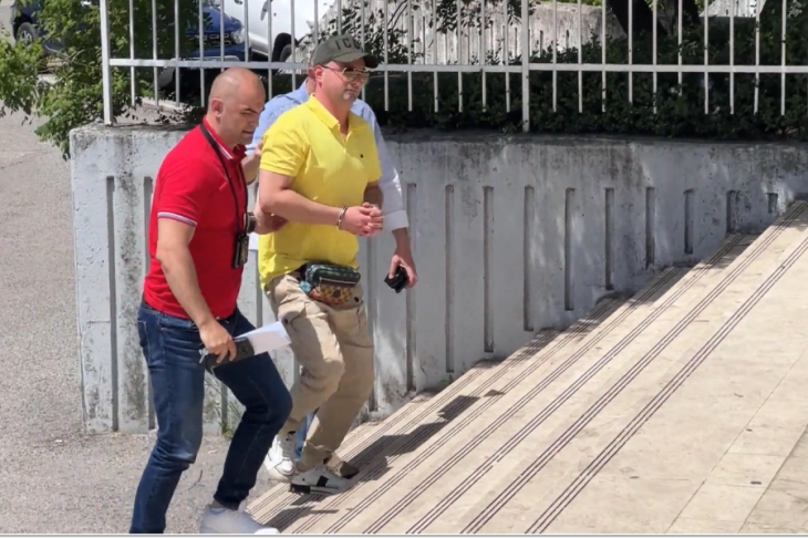 Police searches for Milos Medenica