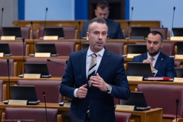 New legislative proposal on Sunday trading ban announced 
