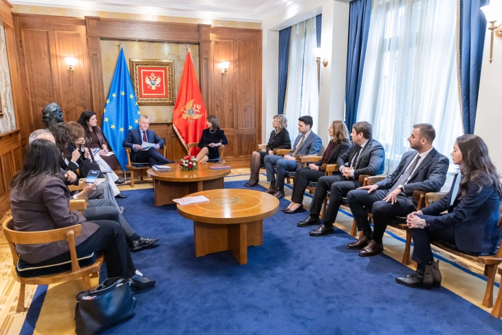 Complete Constitutional Court key to EU integration