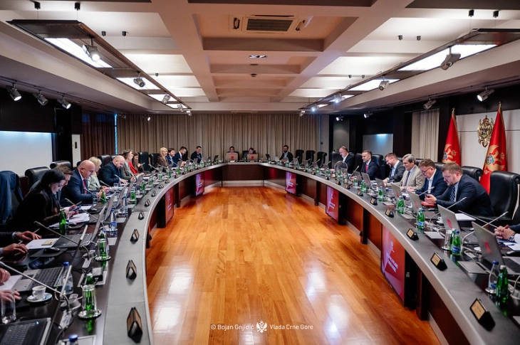 Government adopts amendments to laws on internal affairs and ANB