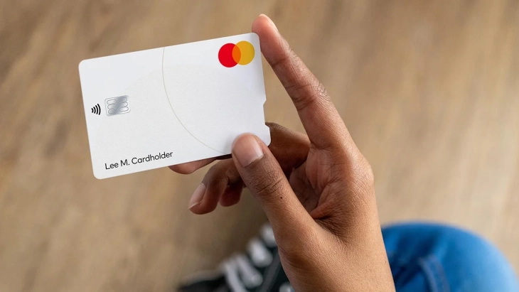 Addiko among the first banks to introduce Mastercard cards adapted for blind and visually impaired people