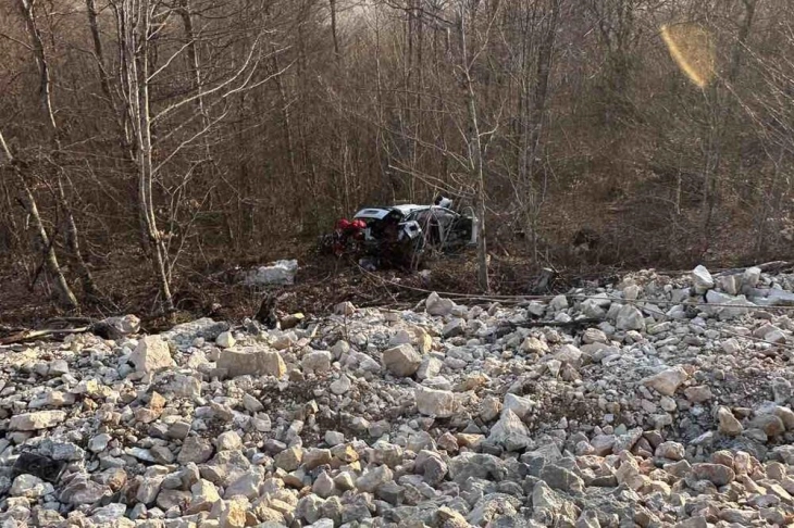 U saobraćajnoj nezgodi na putu Nikšić – Plužine žena teže povrijeđena, muškarac i beba lakše