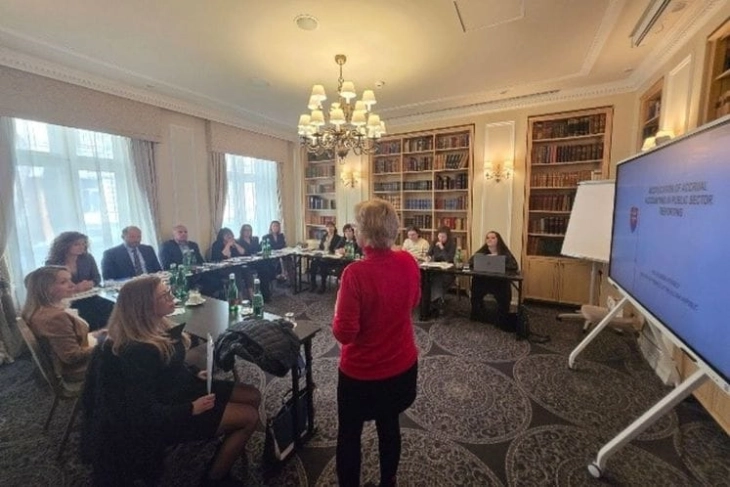 Strengthening of accounting and treasury system discussed 