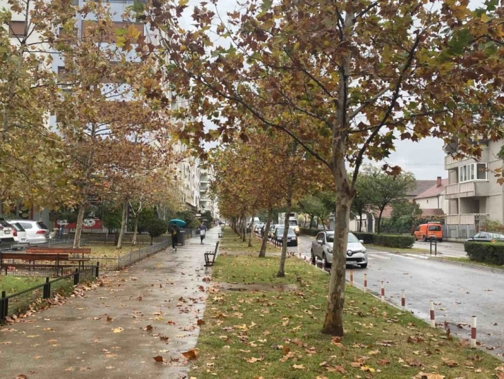 Danas oblačno sa slabom kišom
