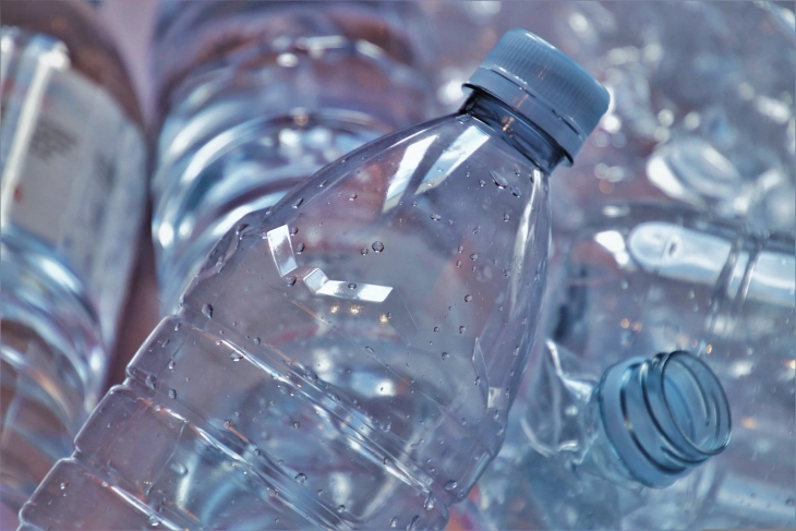Skok cijene plastike zbog zastoja u Hormuškom moreuzu