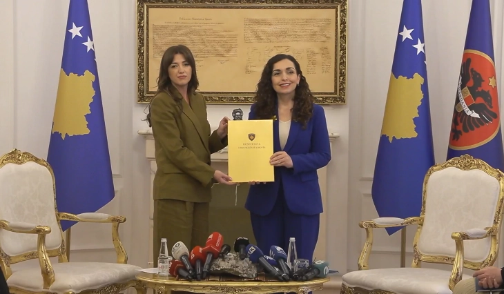 Osmani predala dužnost predsjednici kosovskog parlamenta