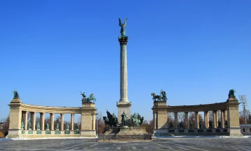 Opoziciona Tisza vodi na izborima u Mađarskoj