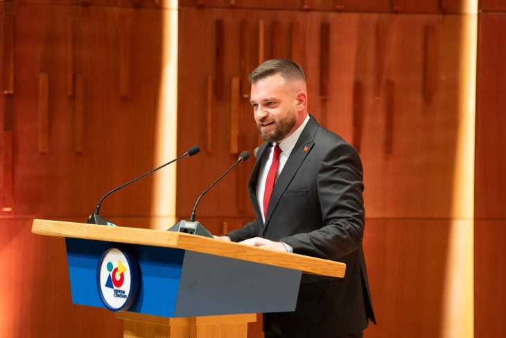Uspješno završen maturski ispit iz CSBH i Albanskog jezika i književnosti