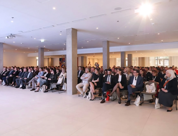 Development of programmes tailored to employers’ and citizens’ needs to continue