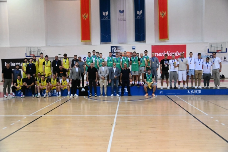 Trofej košarkašima Fakulteta za sport