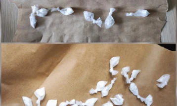 Uhapšene tri osobe osumnjičene da su se bavile uličnom prodajom droga