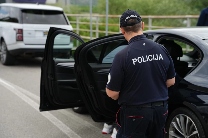 Uhapšena dva strana državljanina zbog prevare i falsifikovanja isprave