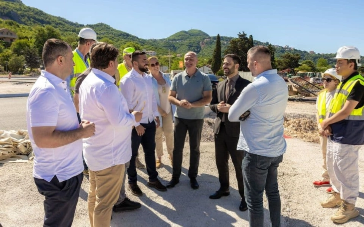 Radulović: Bulevar Tivat-Jaz pod asfaltom