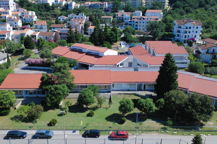 Započeta adaptacija OŠ Mirko Srzentić u Petrovcu