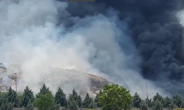 Veliki požar na mostarskoj deponiji Uborak