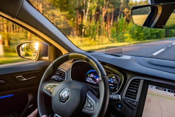 Renault ukida 800 radnih mjesta u inženjerskom sektoru u Francuskoj