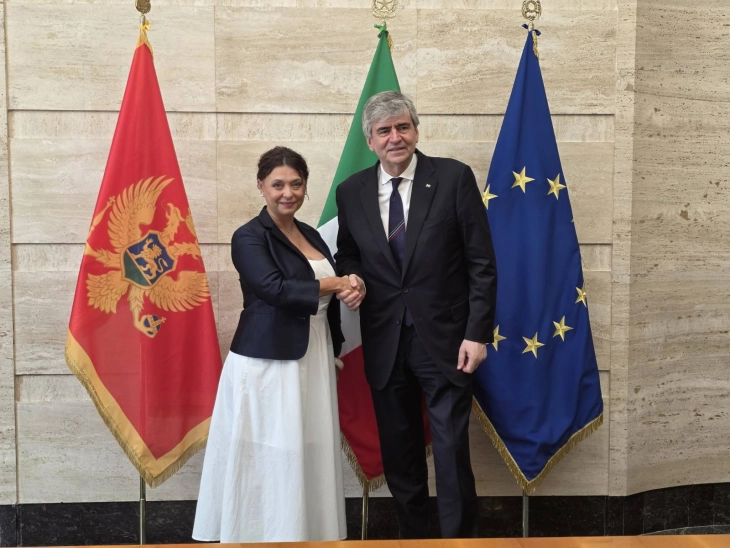 Support for continuing the Bridging Destinations initiative