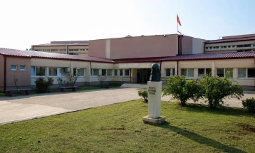 U toku adaptacija podova u Gimnaziji u Danilovgradu