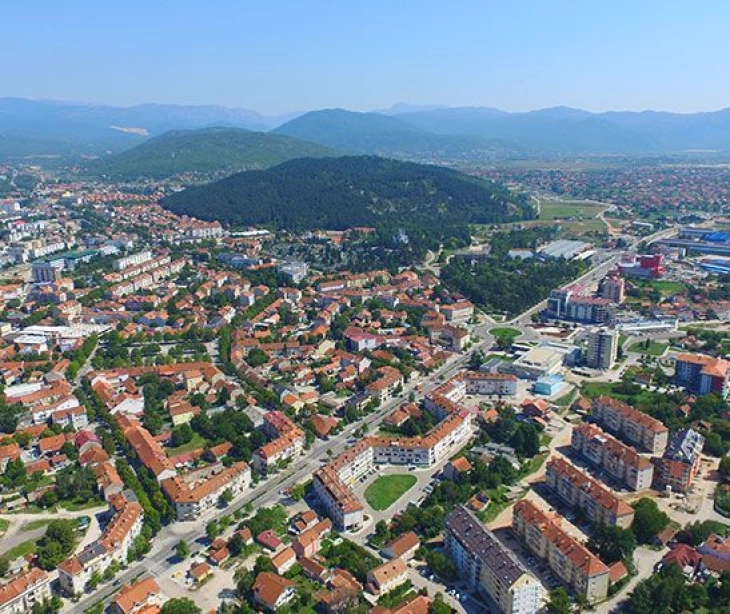 U Nikšću uhapšen osamnaestogodišnjak zbog nasilničkog ponašanja