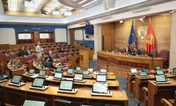 Poslanici nastavili raspravu o izmjenama Ustava