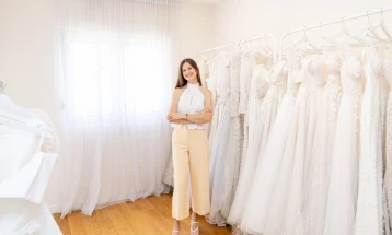 Knowledge and support woven into lace: wedding dresses created through an EU project