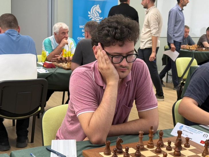 Petrov i šest igrača na čelu tabele