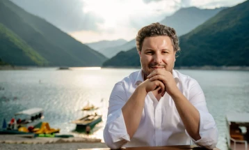 Abazović predložio uvođenje turističke kartice I Love Montenegro