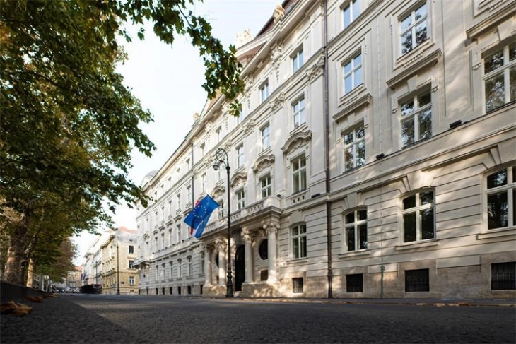 Croatia urges Montenegro to speed up work on open issues: Time for decisive steps