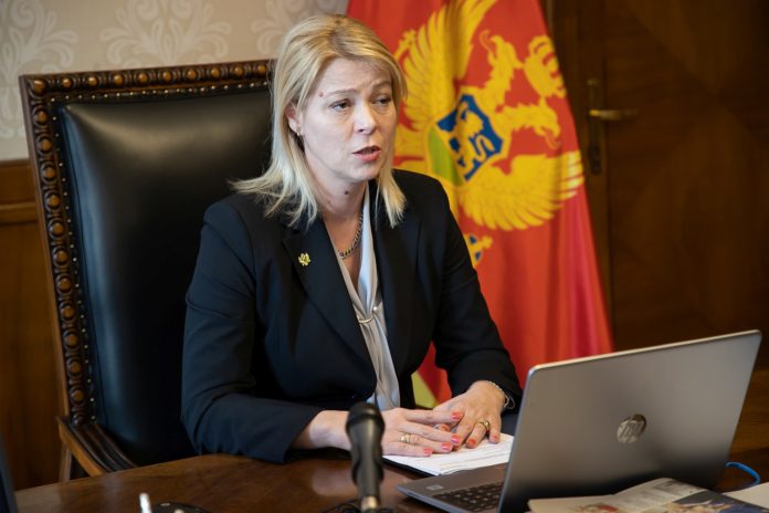 Danijela Đurović, EU, Crna Gora
