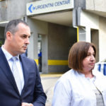 ministar zdravlja Dragoslav Šćekić i Ljiljana Radulović, direktorica KCCG, obilazak povrijeđenih u saobraćajnoj nesreći na putu Cetinje - Budva